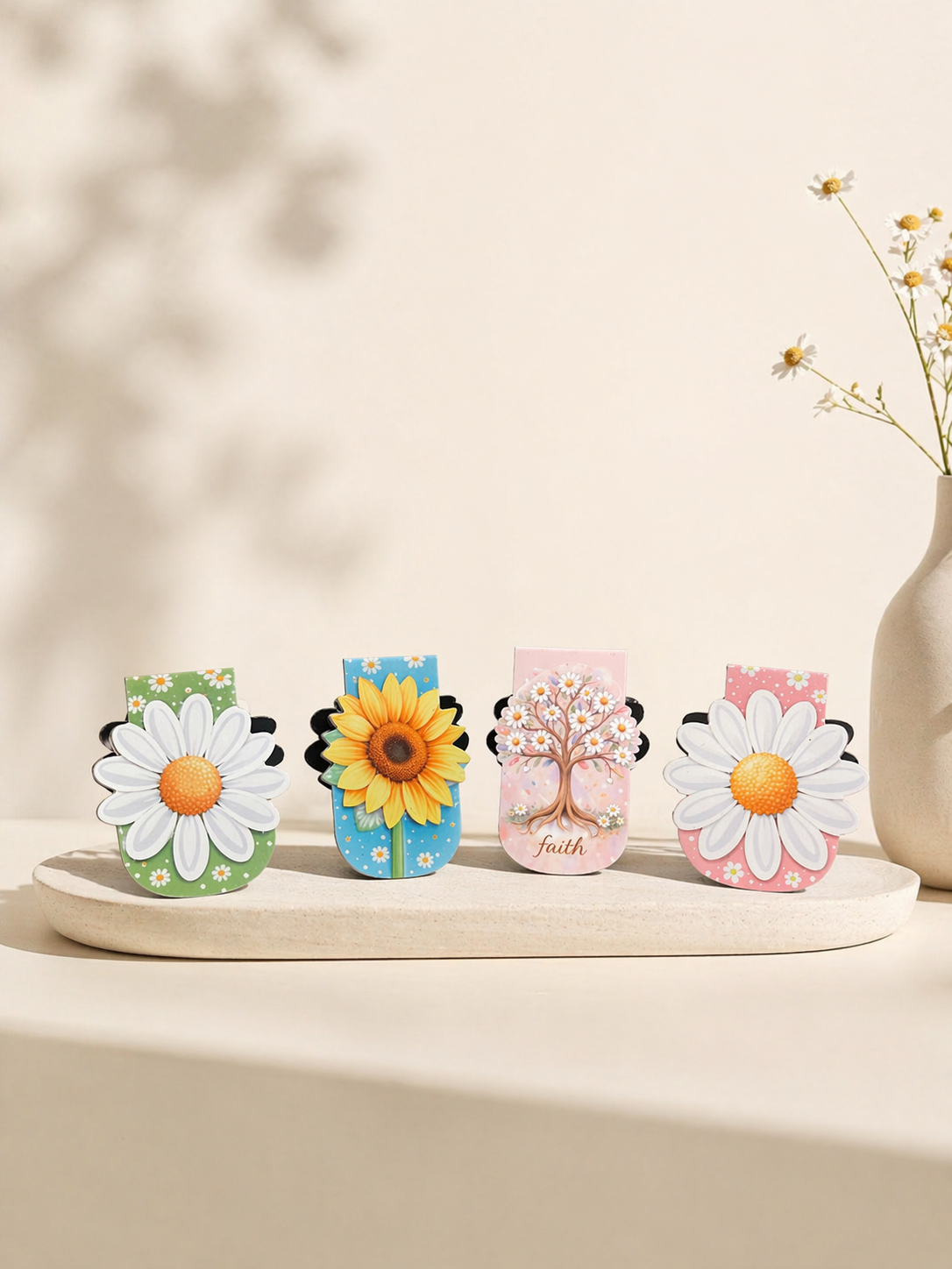 Daisy’s FloralBloom Bookmark